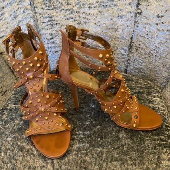Guess and Delman Leather Roman sandals- Sexy! - Picture 2 of 4